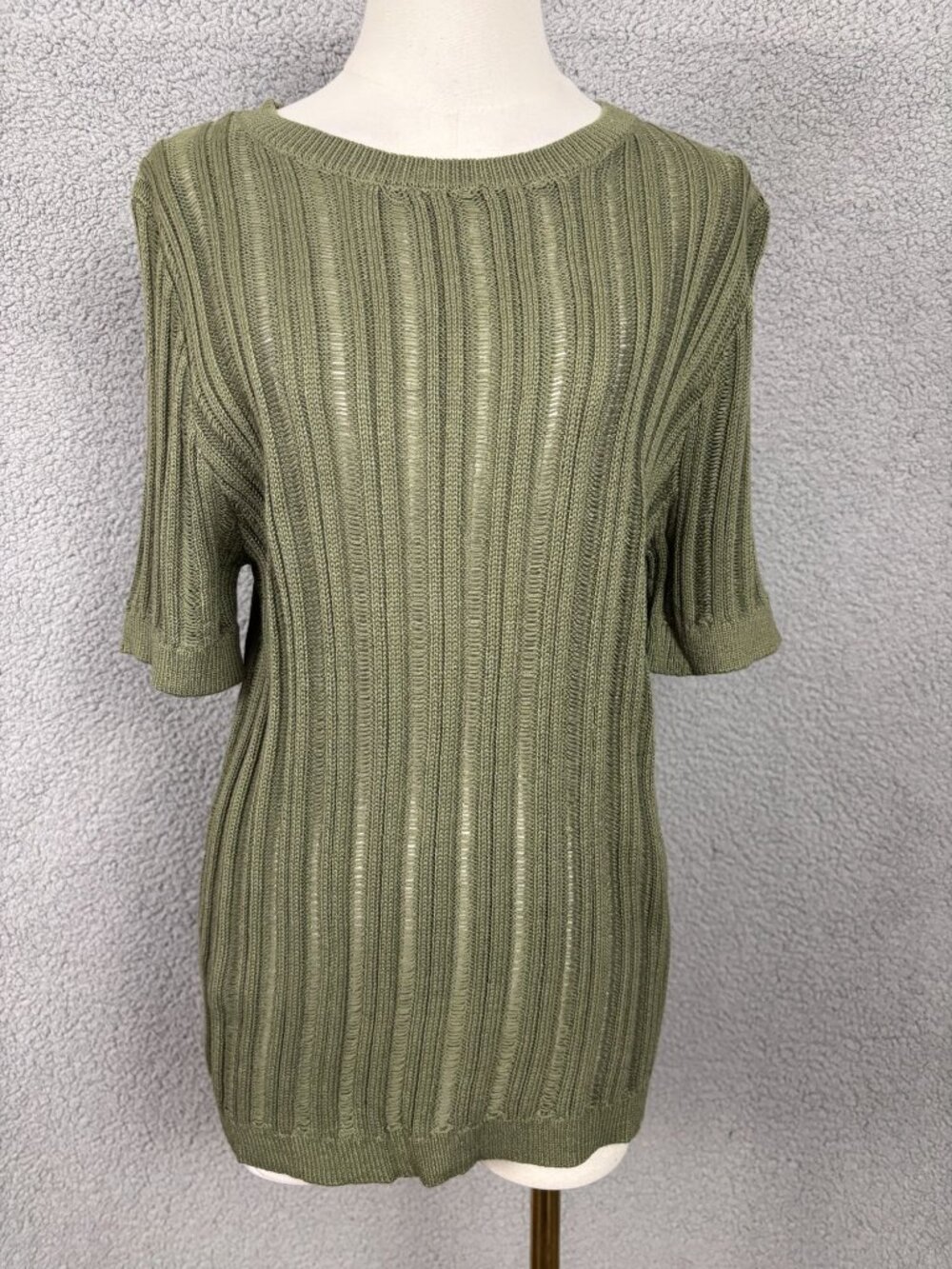 Zesica Women's  Ribbed Knit Short-Sleeve Sweater Top  Green Size Large NWT's